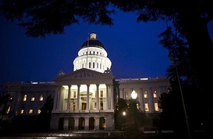 Confidentiality pact deepens mystery of how bakery clause got into California minimum wage law